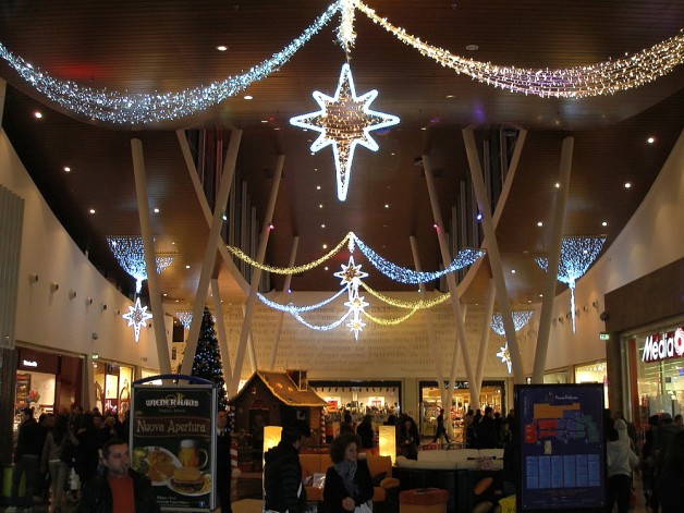 Indoor Decorations for Shopping Centers 02