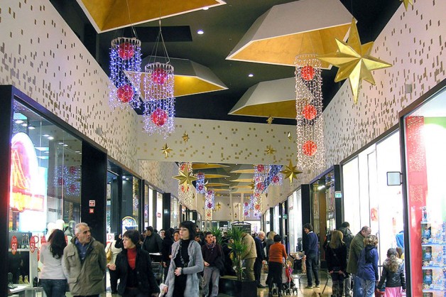 Indoor Decorations for Shopping Centers 03