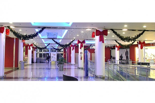 Indoor Decorations for Shopping Centers 06