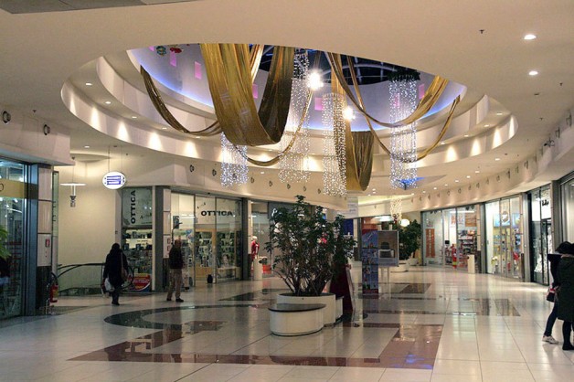 Indoor Decorations for Shopping Centers 08