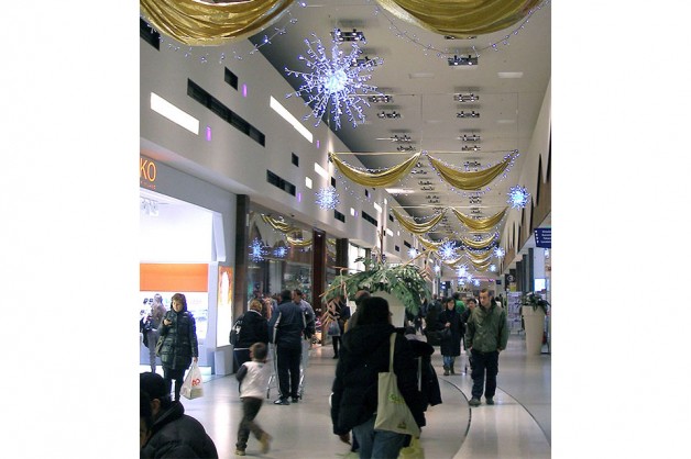 Indoor Decorations for Shopping Centers 14