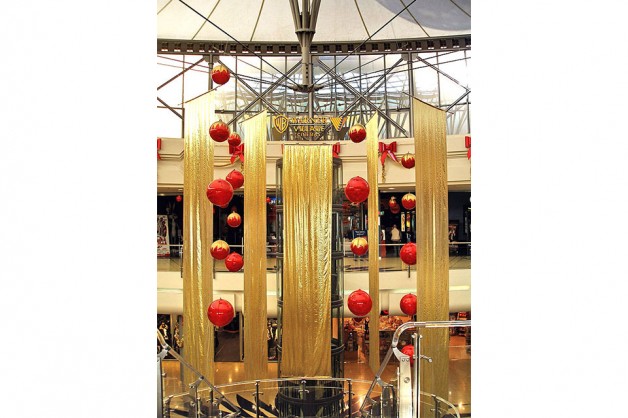Indoor Decorations for Shopping Centers 19